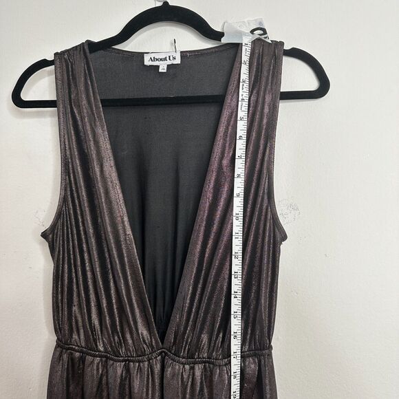 About Us Meredith Plunge Maxi Deep VNeck Sleeveless Shiny Bronze Metallic Small - Picture 13 of 16